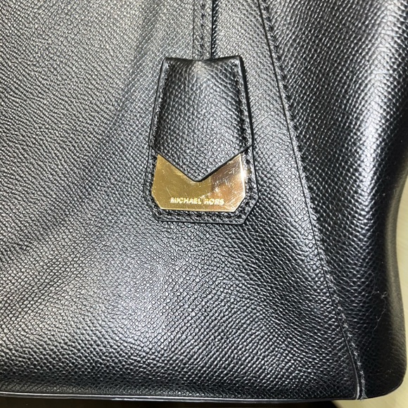 Michael Kors Tote Bag - Picture 5 of 12